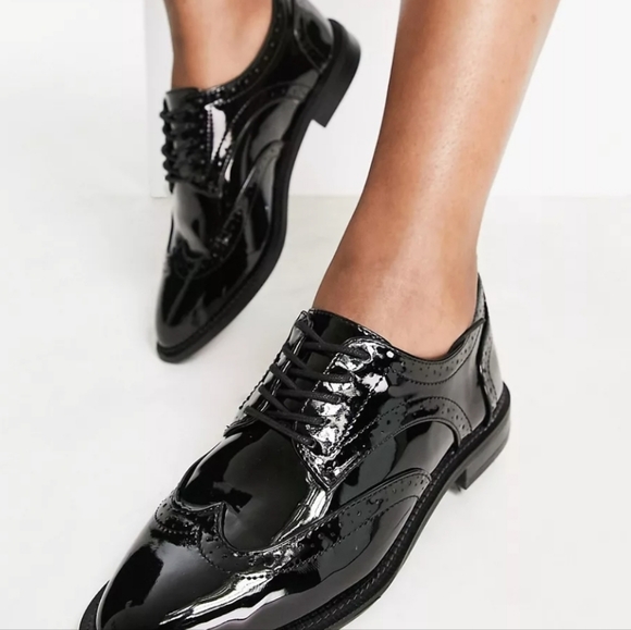 ASOS DESIGN Wide Fit Lace Up Shoes - Picture 3 of 11